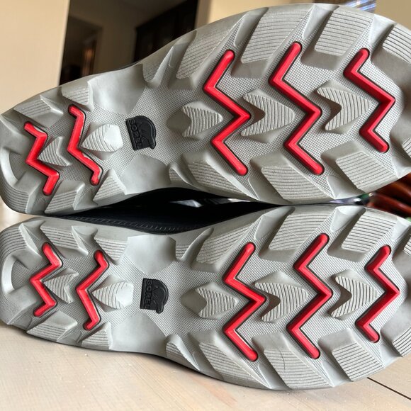 Sorel ThermoPlus Xtreme Waterproof Boots - mens size 10 - Picture 6 of 6